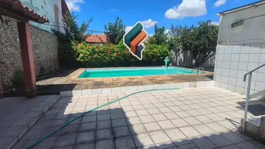 Casa com 4 Quartos à venda, 300m² no Amadeu Furtado, Fortaleza