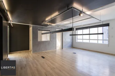 Galpão/Depósito/Armazém com 6 Quartos à venda, 67m² no Independência, Porto Alegre