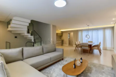 Casa com 3 Quartos à venda, 239m² no Alto Boqueirão, Curitiba