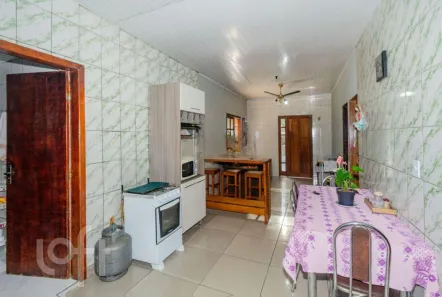 Casa com 3 Quartos à venda, 54m² no Jardim Botânico, Porto Alegre