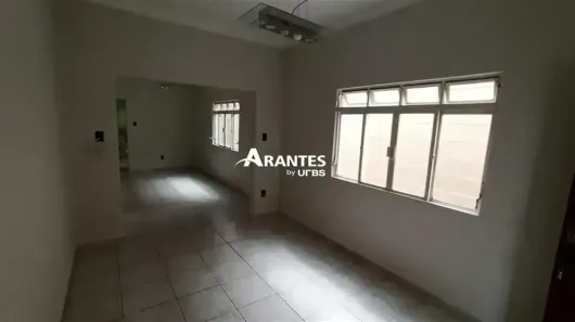 Casa com 3 Quartos à venda, 269m² no Bom Jesus, Uberlândia