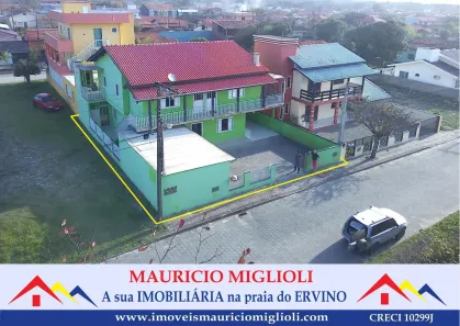 Sobrado com 9 Quartos à venda, 300m² no Praia do Ervino, São Francisco do Sul