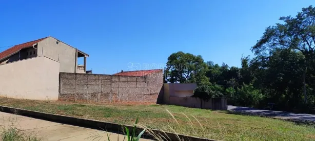 Lote/Terreno à venda, 829m² no Jardim Vale das Rosas, Araraquara