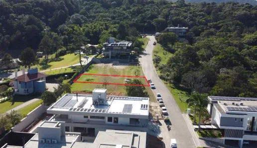 Lote/Terreno à venda, 762m² no Cacupé, Florianópolis