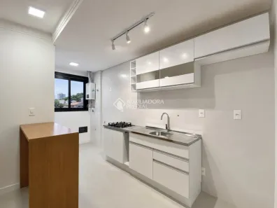 Apartamento com 2 Quartos para alugar, 69m² no Centro, Florianópolis