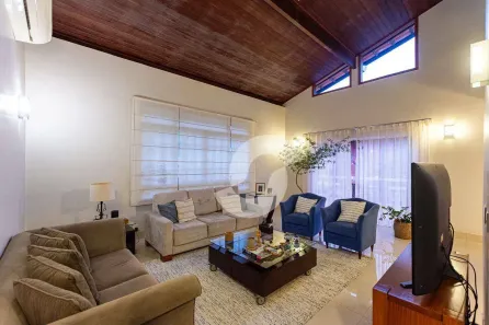 Casa de Condomínio com 3 Quartos à venda, 262m² no Badu, Niterói