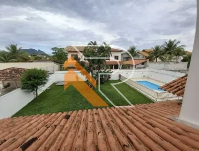 Casa com 3 Quartos à venda, 300m² no Camboinhas, Niterói