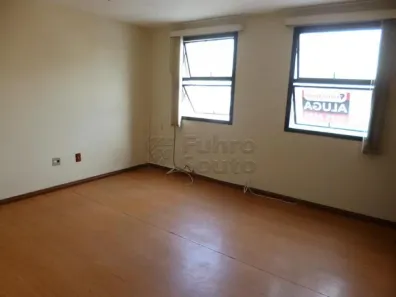 Sala Comercial à venda, 50m² no Centro, Pelotas