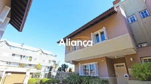 Casa de Condomínio com 4 Quartos para alugar, 338m² no Vila Jardim, Porto Alegre