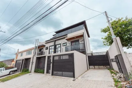Sobrado com 3 Quartos à venda, 134m² no Capão Raso, Curitiba