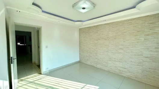 Casa com 2 Quartos para alugar, 300m² no Vila Galvão, Guarulhos