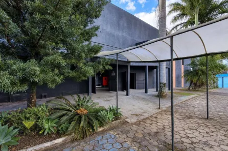 Ponto Comercial para alugar, 1600m² no Vila Mogilar, Mogi das Cruzes
