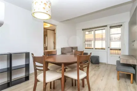 Apartamento com 1 Quarto para alugar, 55m² no Floresta, Porto Alegre