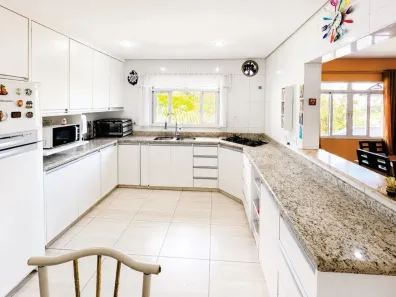 Casa com 3 Quartos à venda, 294m² no Jardim Caiapiá, Cotia