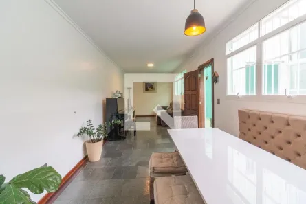 Casa com 3 Quartos à venda, 170m² no Vila Indiana, São Paulo