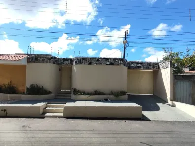 Casa com 3 Quartos à venda, 300m² no Antares, Maceió