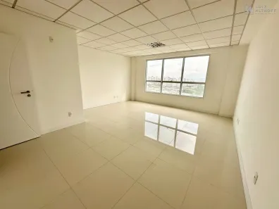 Ponto Comercial à venda, 33m² no Barreiros, São José