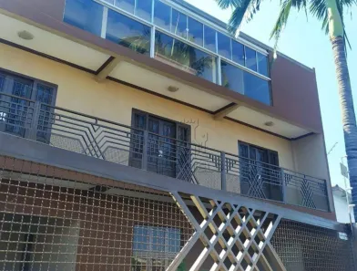 Sobrado com 6 Quartos à venda, 300m² no Alpes, Londrina