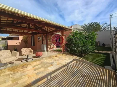 Casa de Condomínio com 3 Quartos para venda ou aluguel, 175m² no Joana Marques, Lagoa Santa