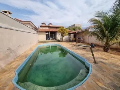Casa com 3 Quartos à venda, 350m² no Residencial Universitário, Presidente Prudente