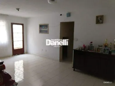 Casa com 9 Quartos à venda, 317m² no Vila das Jabuticabeiras, Taubaté