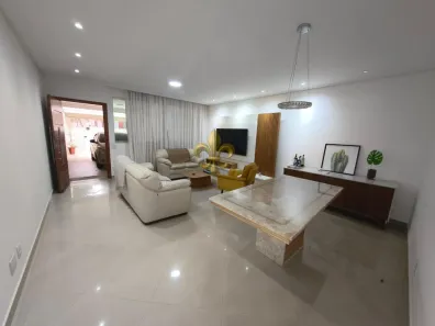 Sobrado com 3 Quartos para alugar, 200m² no Vila Albertina, São Paulo
