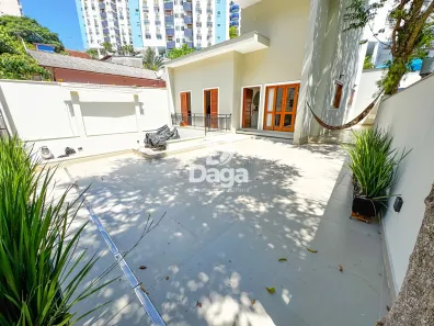 Casa com 3 Quartos à venda, 98m² no Itacorubi, Florianópolis