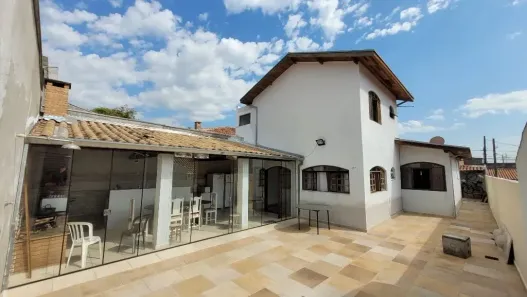 Casa com 3 Quartos à venda, 250m² no Jardim Continental, Taubaté