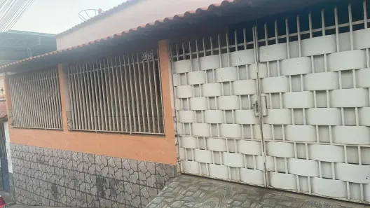Casa com 3 Quartos para alugar, 85m² no Vila João Lombard (Fábricas), São João Del Rei