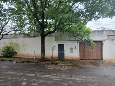 Casa com 2 Quartos à venda, 360m² no Jardim Itatiaia 2, Londrina