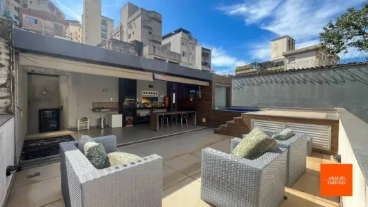 Casa com 3 Quartos à venda, 215m² no Serra, Belo Horizonte