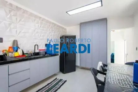 Casa com 2 Quartos à venda, 107m² no Vila Helena, Santo André