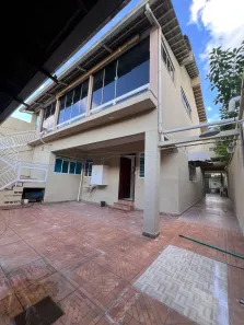 Sobrado com 3 Quartos à venda, 250m² no Jardim Novo Mundo, Goiânia