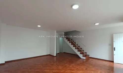 Sobrado com 3 Quartos para alugar, 179m² no Mirandópolis, São Paulo