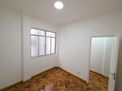 Apartamento com 2 Quartos para alugar, 60m² no Copacabana, Rio de Janeiro