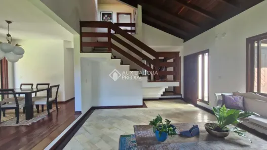 Casa com 3 Quartos à venda, 262m² no Itacorubi, Florianópolis
