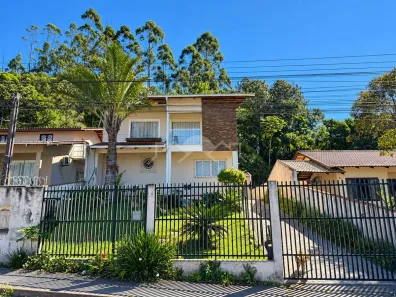 Casa com 3 Quartos à venda, 181m² no Profipo, Joinville