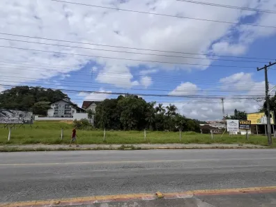 Lote/Terreno à venda, 2992m² no Atiradores, Joinville