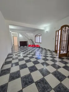 Sobrado com 3 Quartos para alugar, 150m² no Vila Ester, São José dos Campos