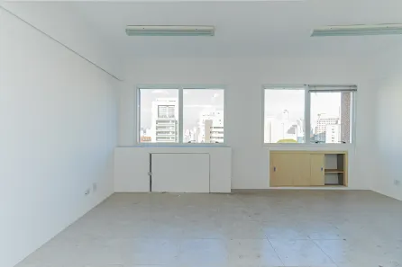 Ponto Comercial para alugar, 28m² no Liberdade, São Paulo