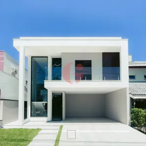 Casa com 3 Quartos à venda, 250m² no Jardim Crystal Park, Jacareí