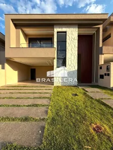 Casa de Condomínio com 4 Quartos à venda, 250m² no Jardins Sevilha, Aparecida de Goiânia