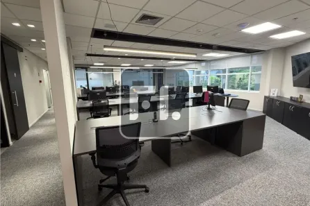 Sala Comercial à venda, 200m² no Vila Olímpia, São Paulo