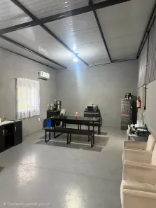 Galpão/Depósito/Armazém com 1 Quarto para alugar, 550m² no Vila Nova, Joinville