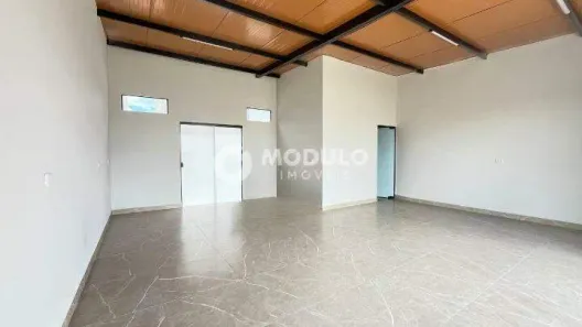 Ponto Comercial para alugar, 56m² no Jardim Europa, Uberlândia