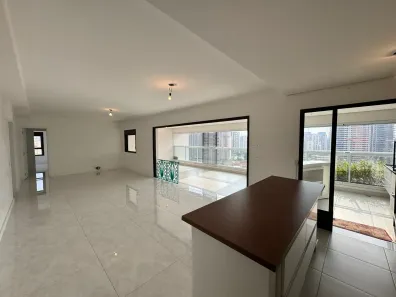 Apartamento com 3 Quartos à venda, 178m² no Jardim das Acácias, São Paulo