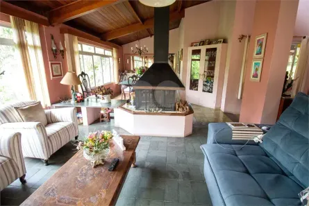 Fazenda/Sítio com 4 Quartos à venda, 524m² no Vila Santa Rita, São Roque