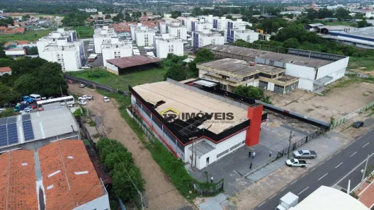 Galpão/Depósito/Armazém para alugar, 2050m² no Lourival Parente, Teresina