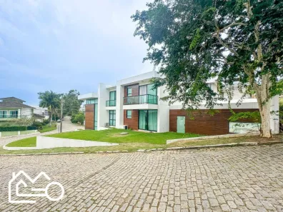 Casa de Condomínio com 3 Quartos para venda ou aluguel, 333m² no Lagoa, Macaé
