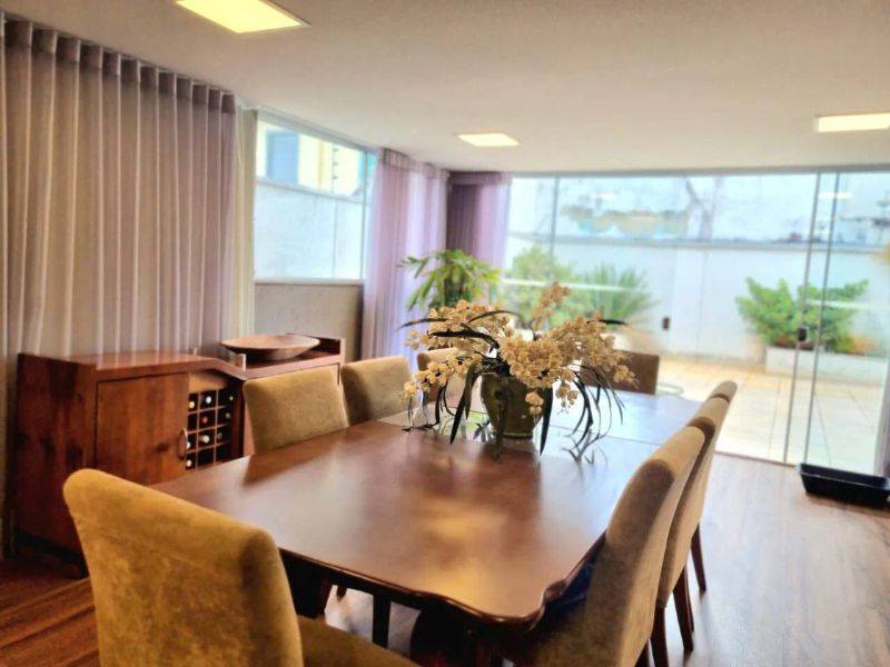 Apartamento com 4 quartos — Caiçaras, Belo Horizonte